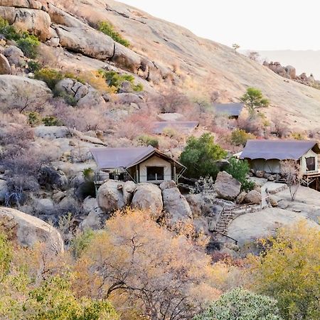 Ondudu Safari Lodge Омаруру Екстер'єр фото