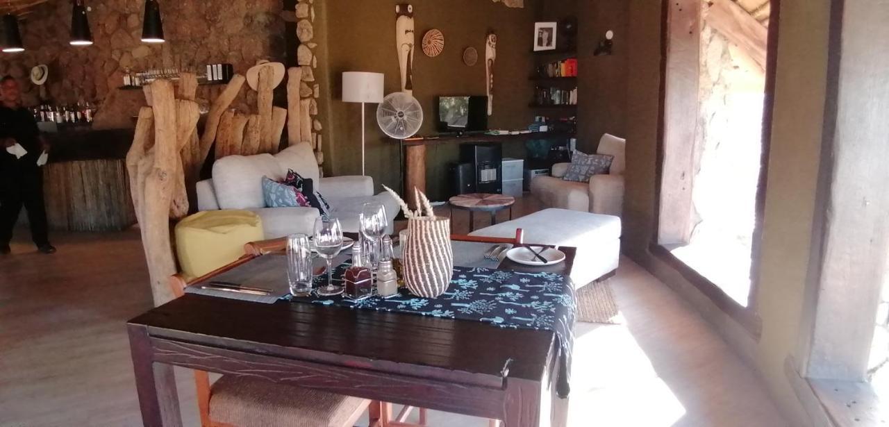 Ondudu Safari Lodge Омаруру Екстер'єр фото