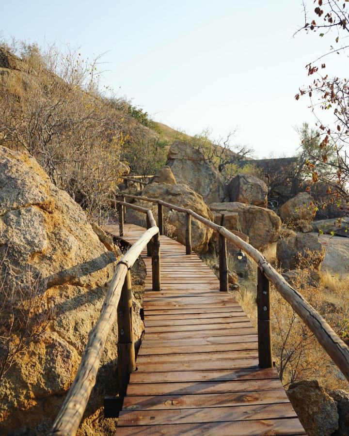 Ondudu Safari Lodge Омаруру Екстер'єр фото