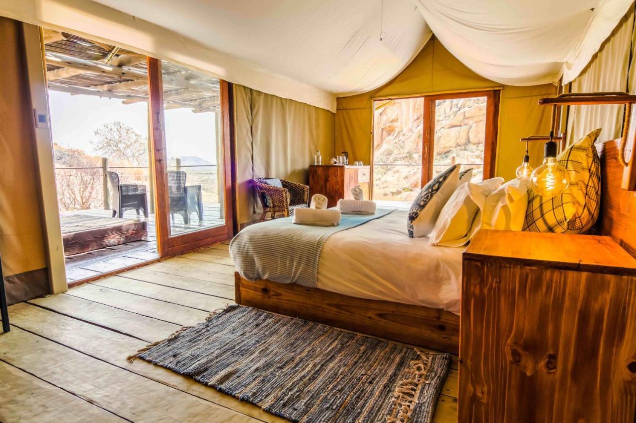 Ondudu Safari Lodge Омаруру Екстер'єр фото