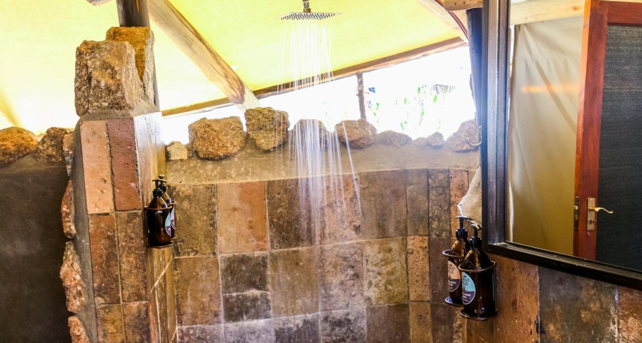 Ondudu Safari Lodge Омаруру Екстер'єр фото