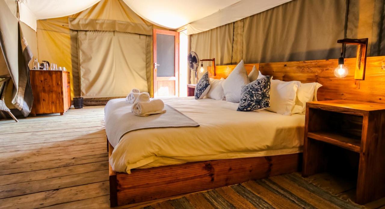 Ondudu Safari Lodge Омаруру Екстер'єр фото